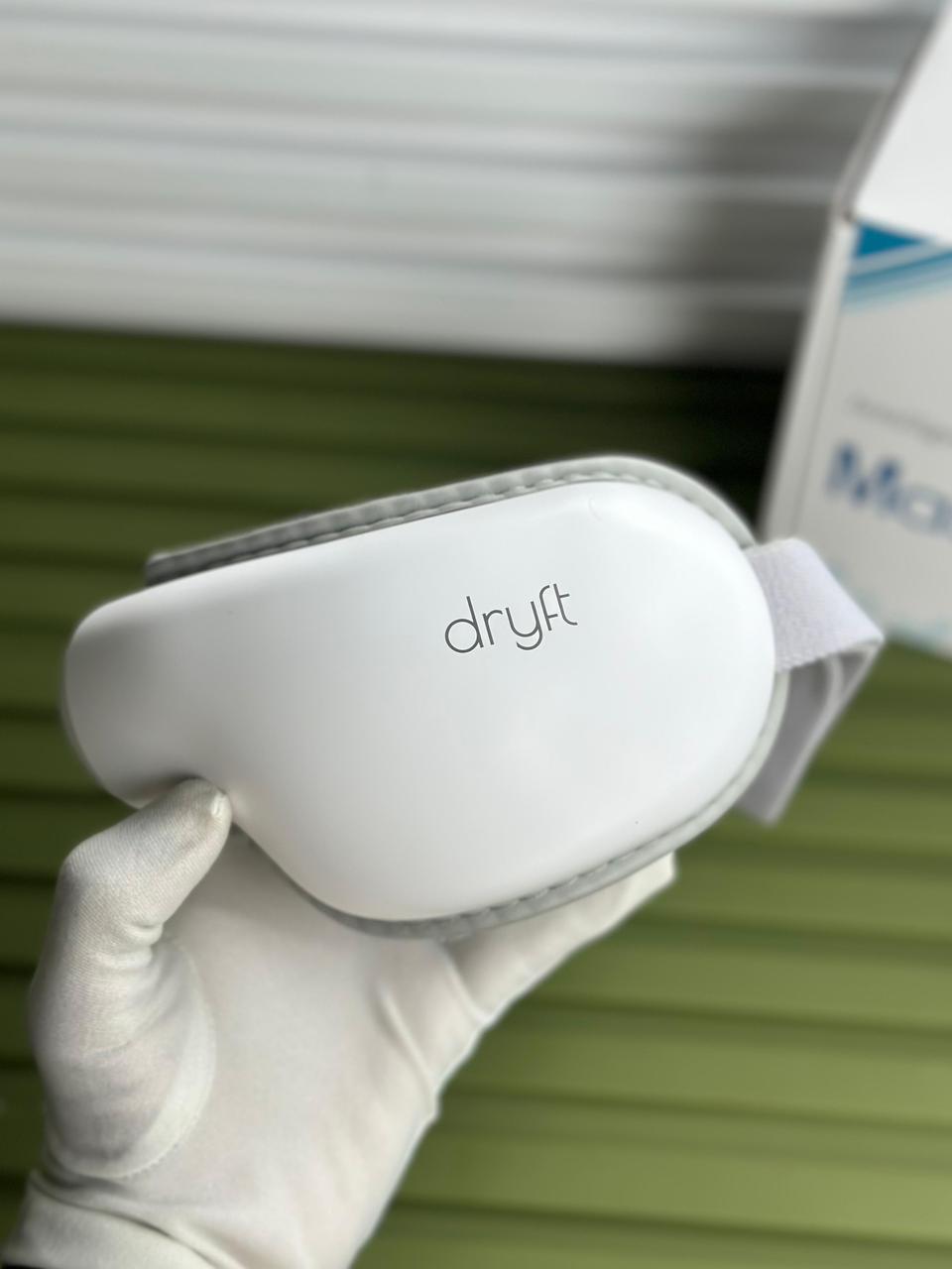 Eye massager