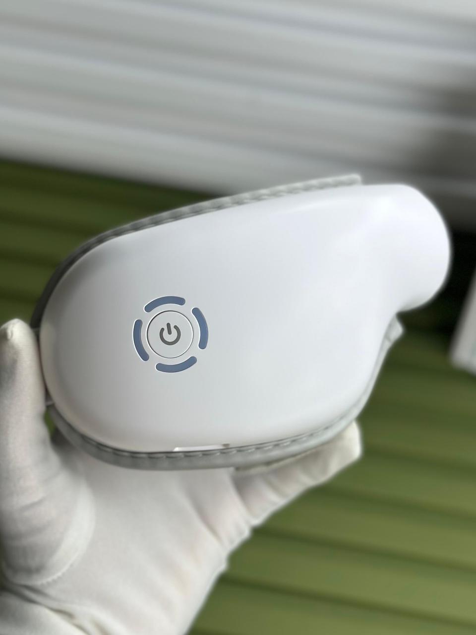 Eye massager