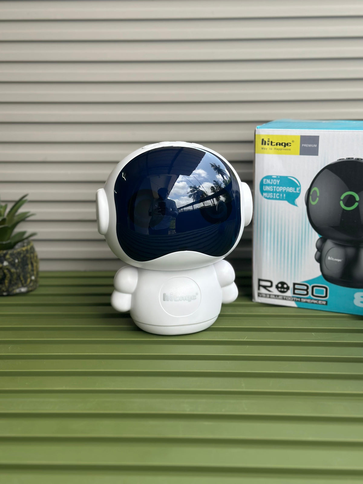 Hitage Robo Bluetooth Speaker – Portable Wireless Speaker with RGB Lights & Powerful Sound