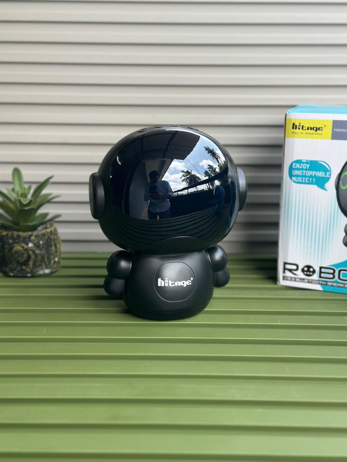 Hitage Robo Bluetooth Speaker – Portable Wireless Speaker with RGB Lights & Powerful Sound